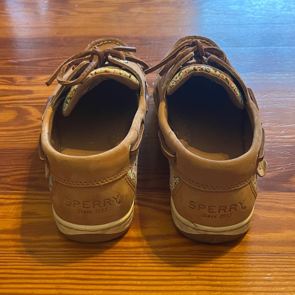 Women’s Sperry Topsider Tan with Floral Patterned Trim
